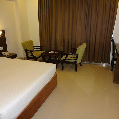 Hotel Budhil Park Visakhapatnam Exterior photo