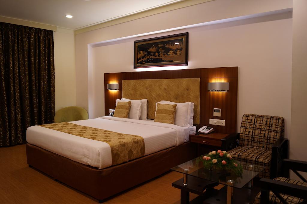 Hotel Budhil Park Visakhapatnam Exterior photo