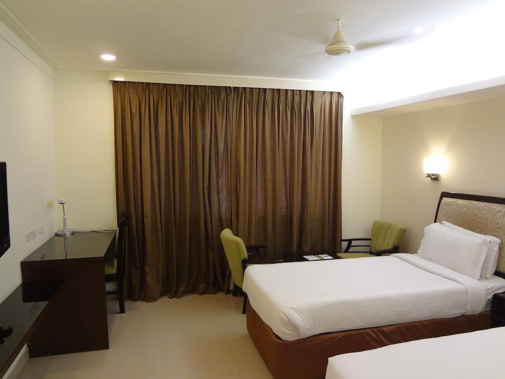 Hotel Budhil Park Visakhapatnam Exterior photo