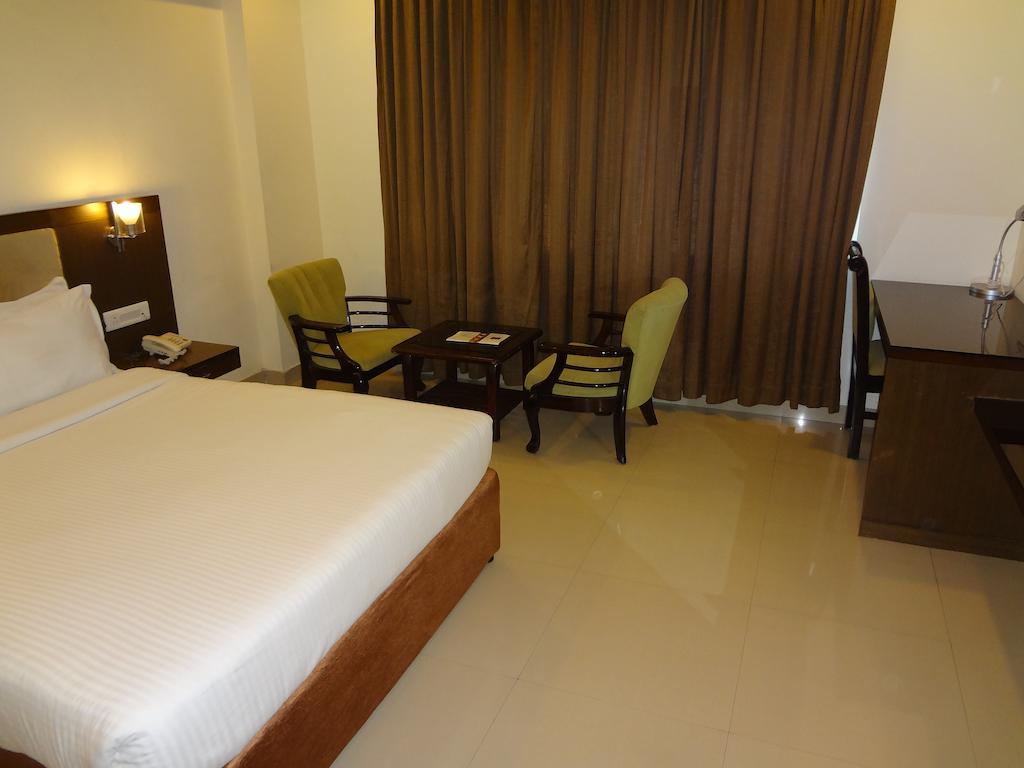 Hotel Budhil Park Visakhapatnam Exterior photo