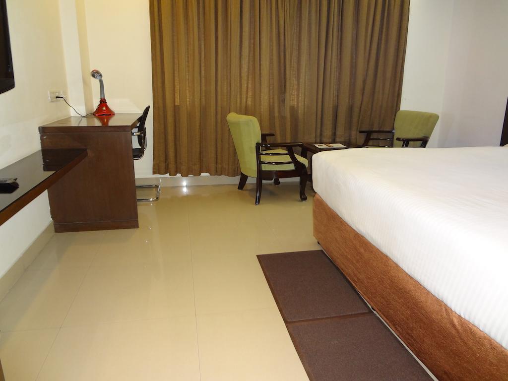 Hotel Budhil Park Visakhapatnam Exterior photo